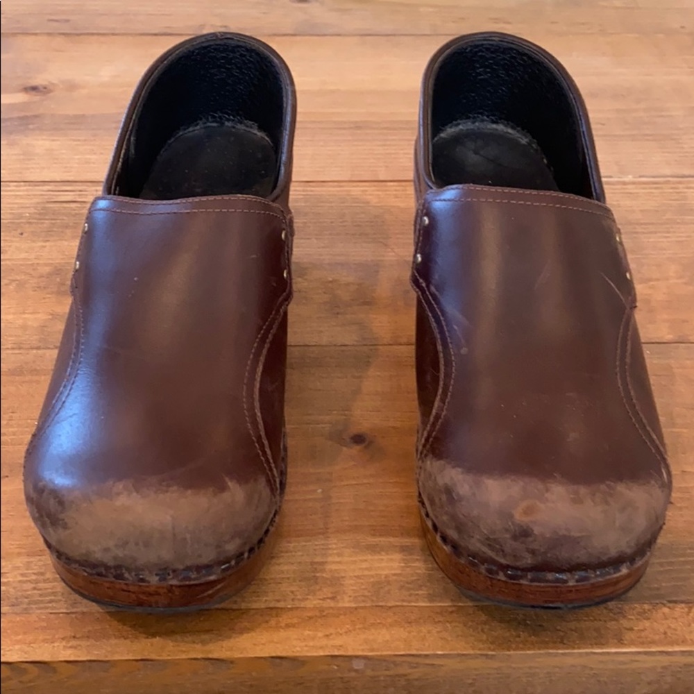 Used Size38 Dark Brown Danskos